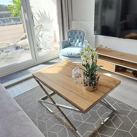 Διαμέρισμα Homely By Sea Porta Mare